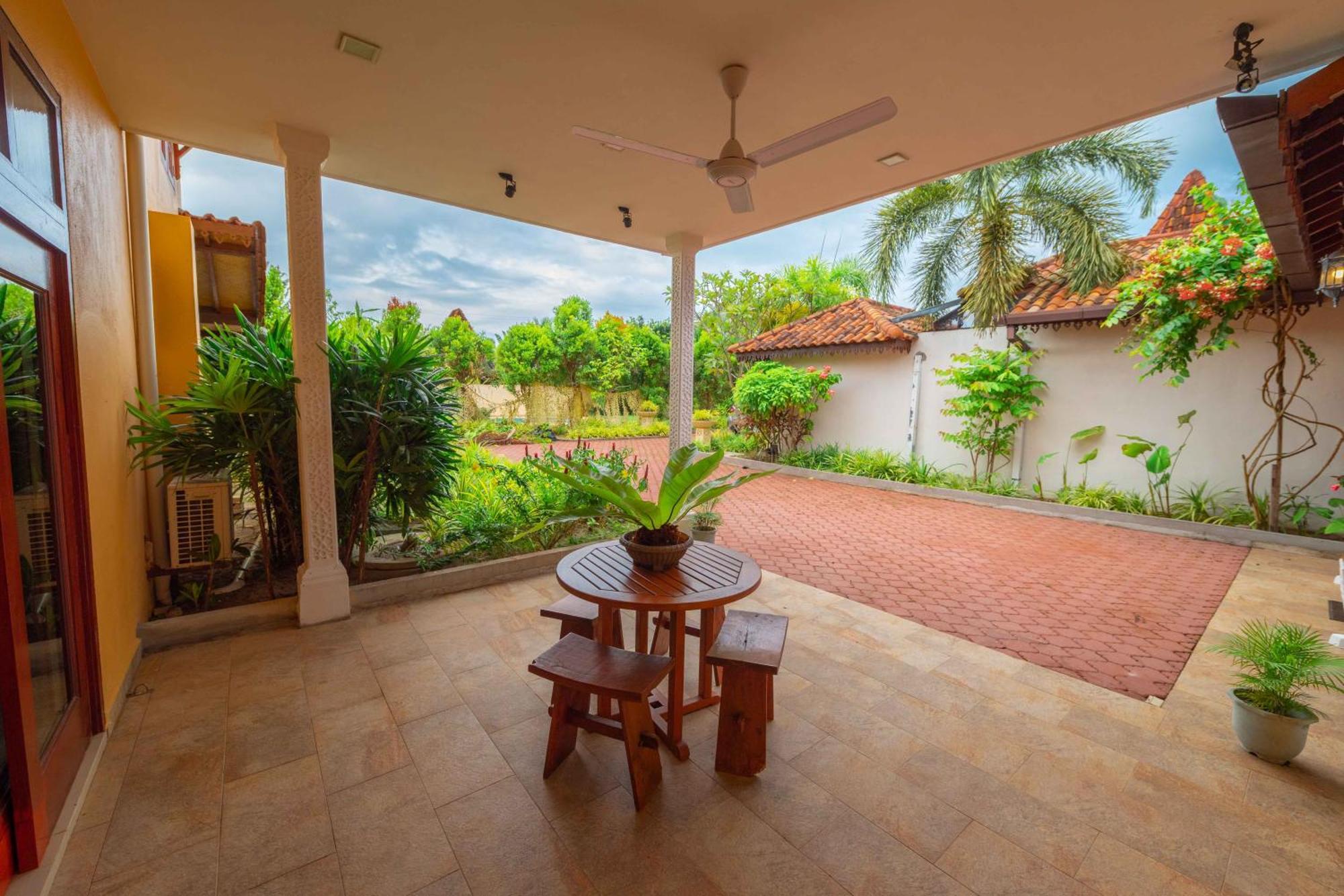 Limasan Villa Langkawi Pantai Cenang  Zimmer foto